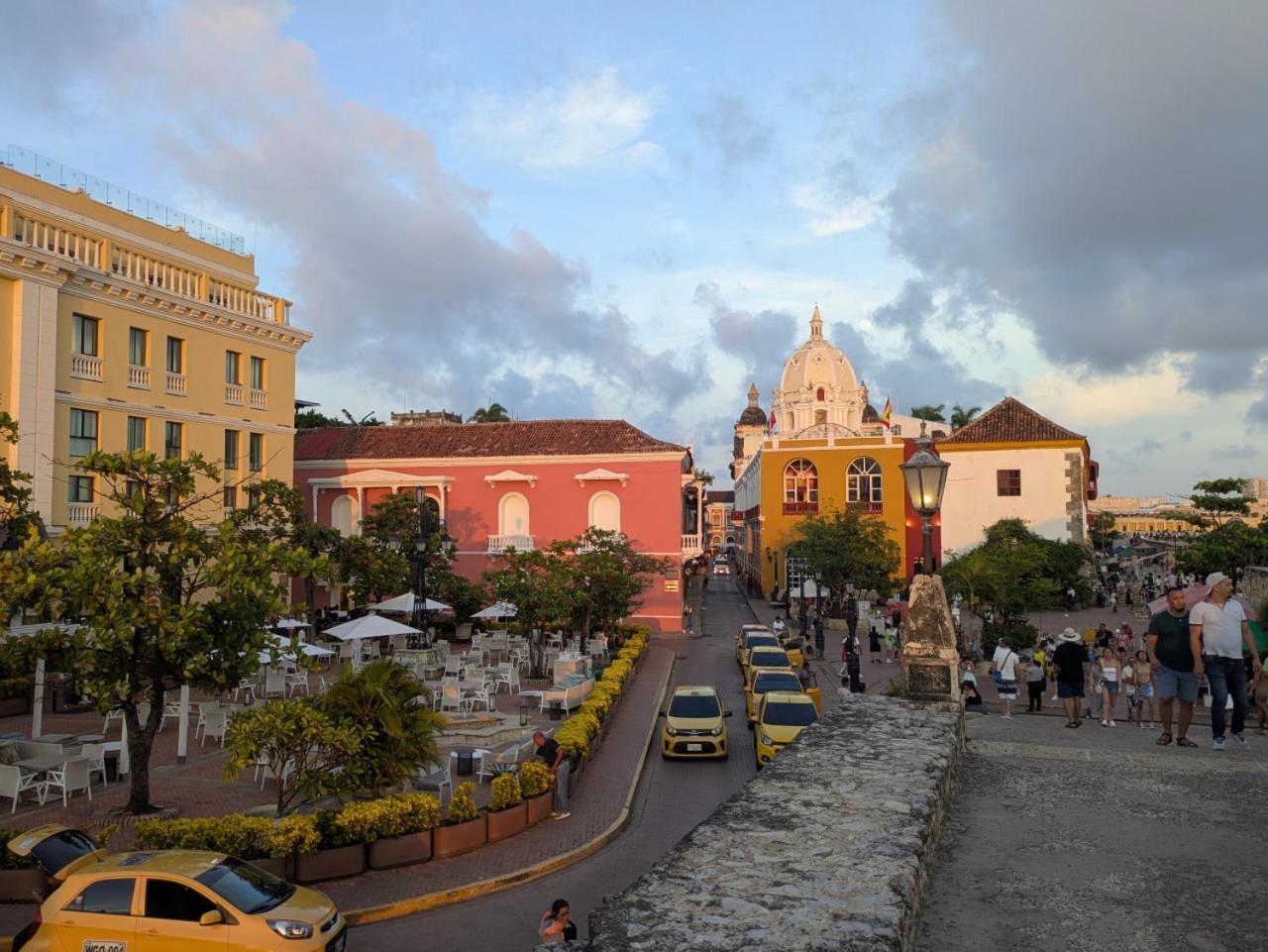 Bizsar Mar 4 Piscinas Acceso Privado Playa Bbq Privado Apartamento Cartagena